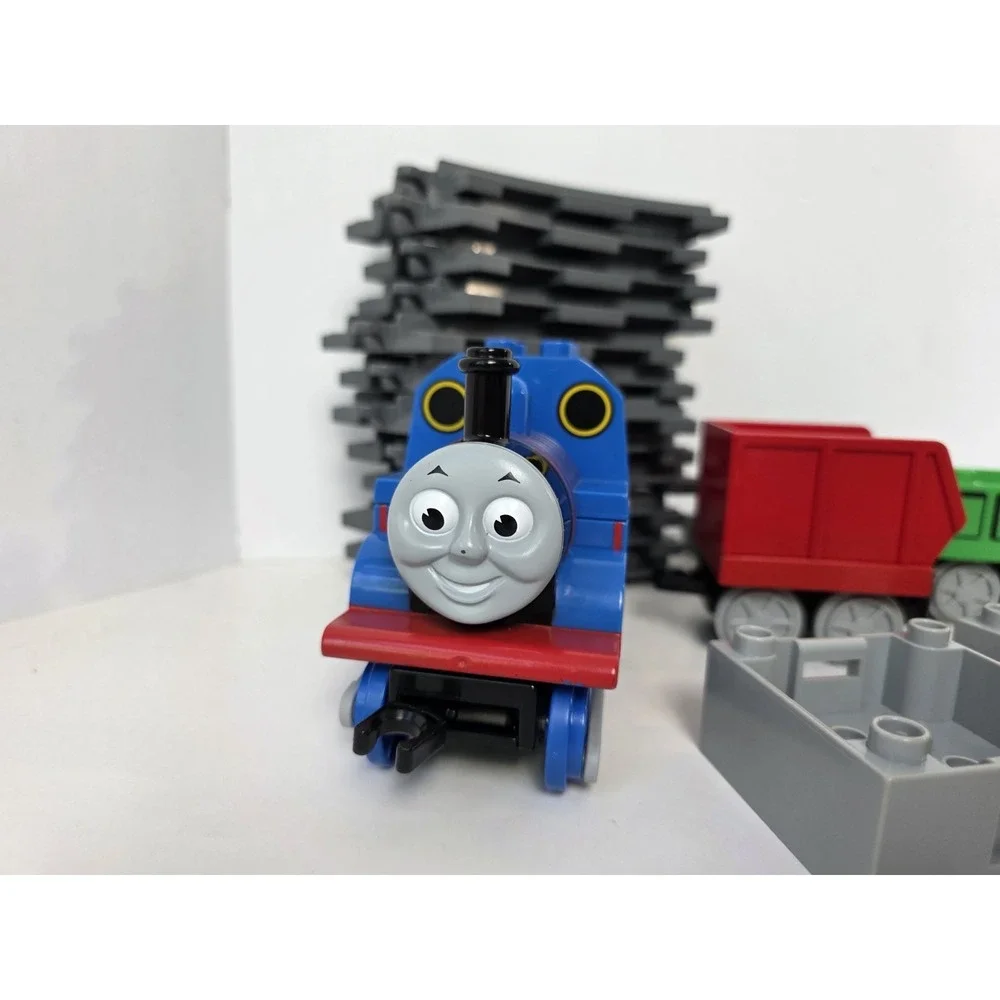 Lego Duplo misc pieces Thomas the Train set track Sir Topham - Picture 3 of 4